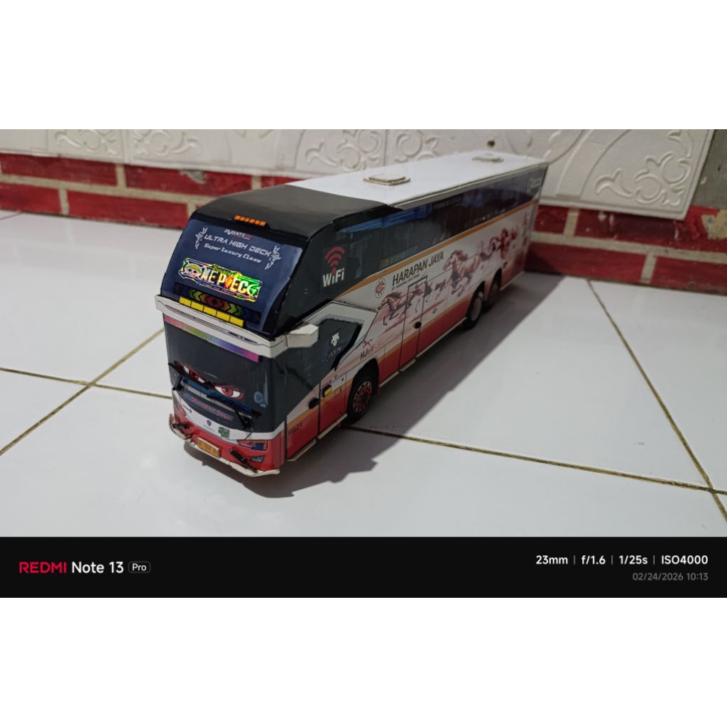 miniatur bus harapan jaya (bukan RC)