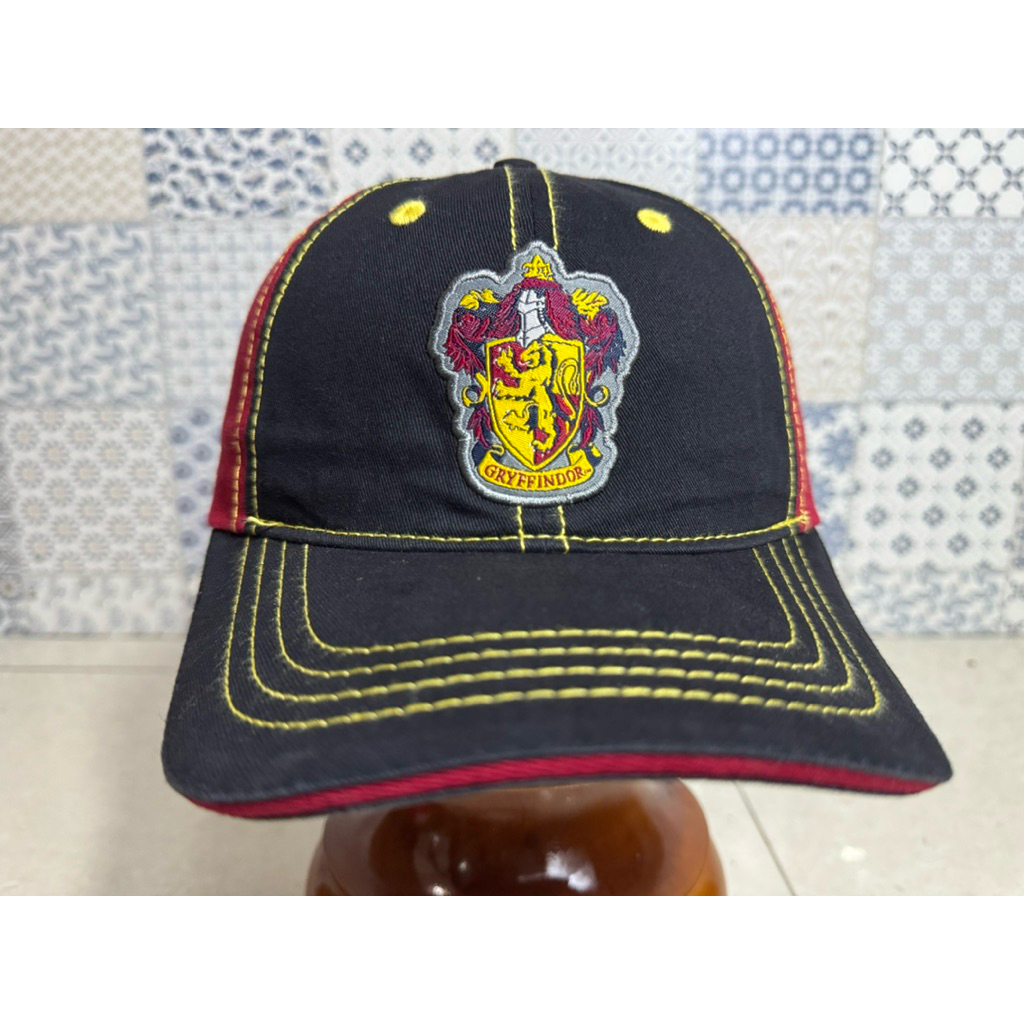 Topi Second Brand Branded Gryffindor By Harry Potter Original Tag