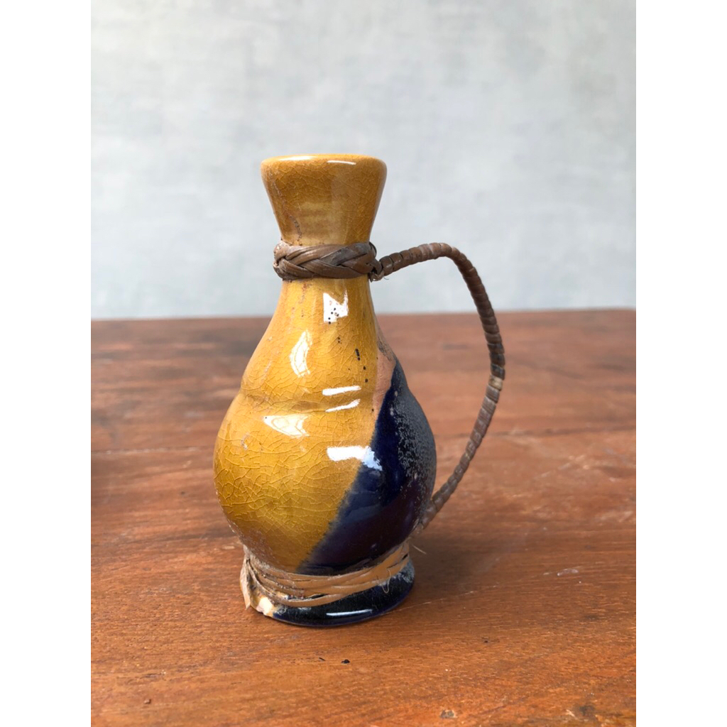 Botol vas cantik lawas warna