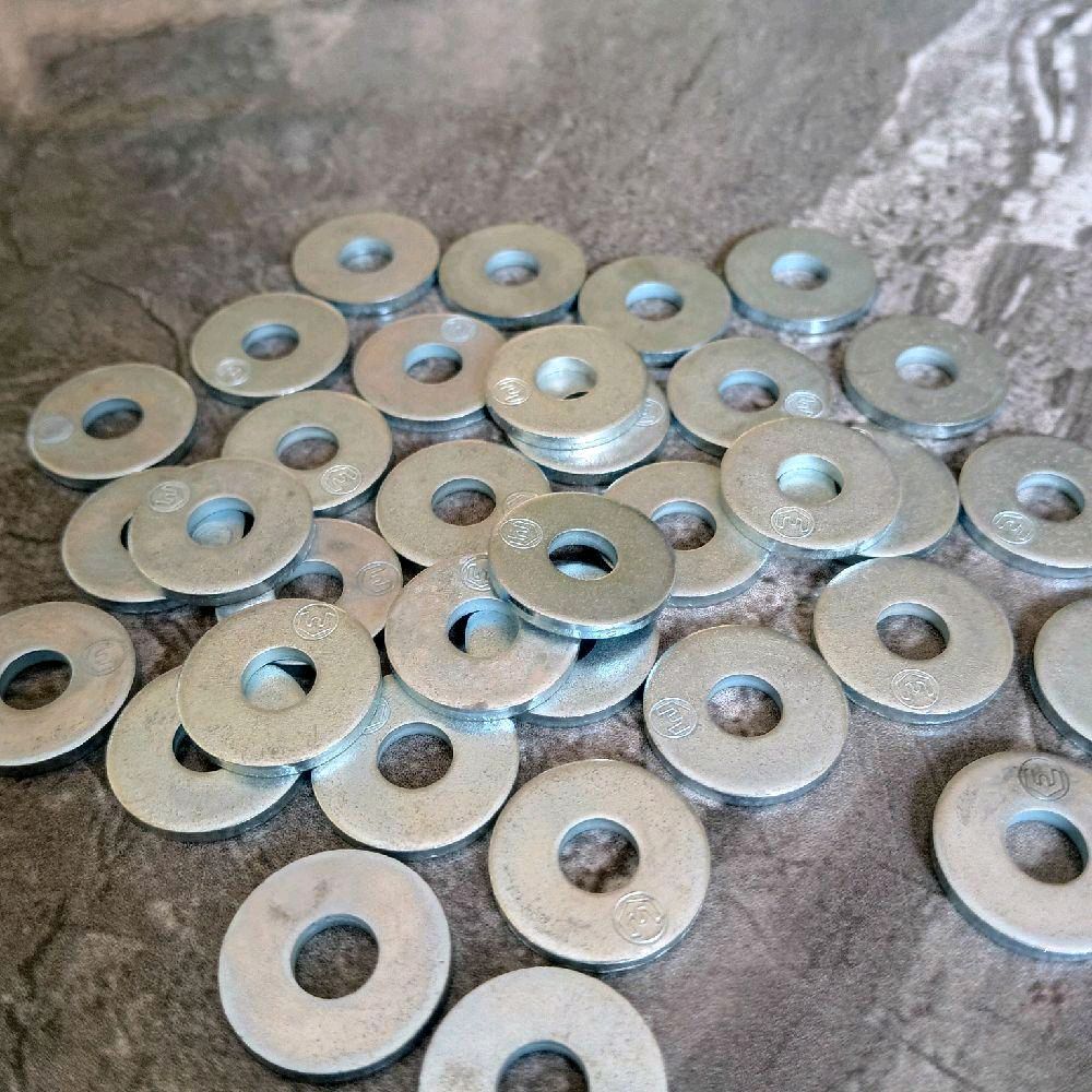 100pcs ring plat baut kunci 10 m6 lebar tebal 2mm washer plat 1/4 M6 lebar tebal 2mm putih galvanis