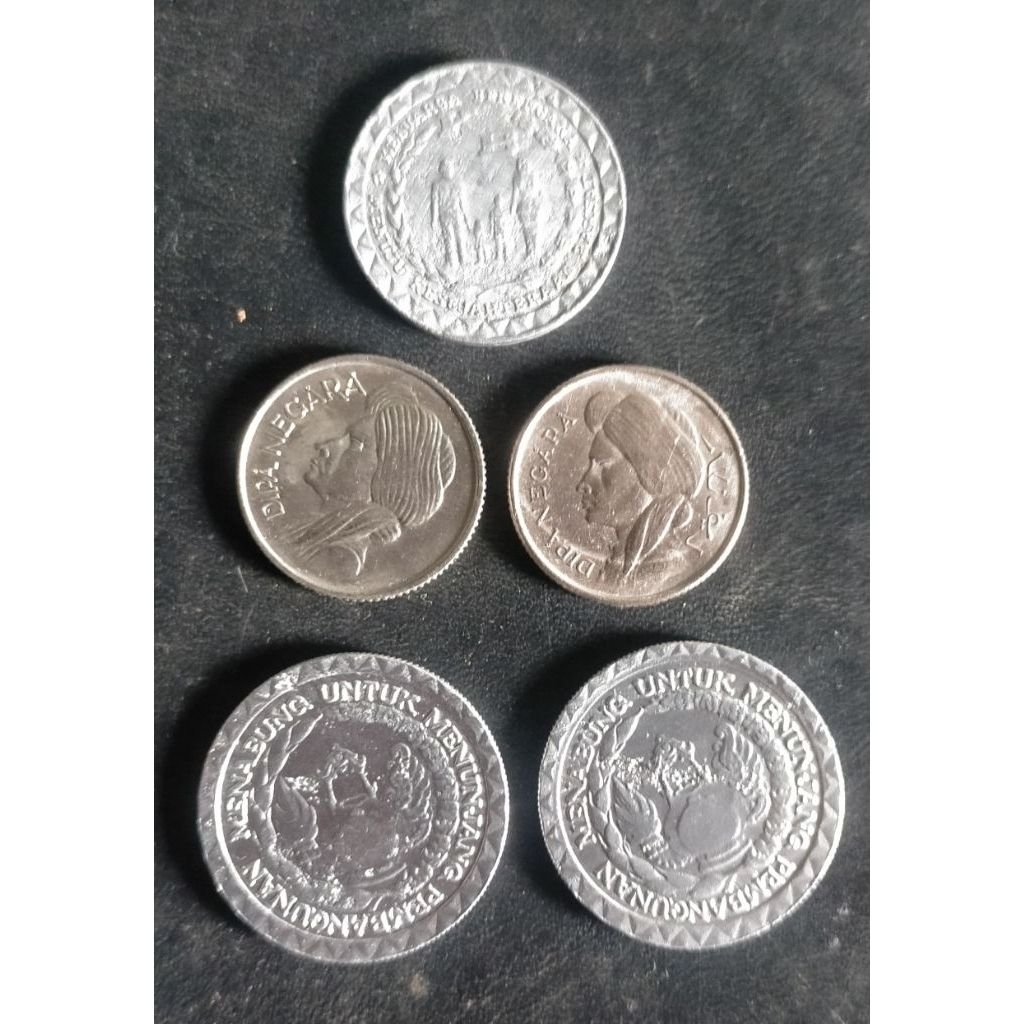 Paket uang 26 rupiah kertas koin