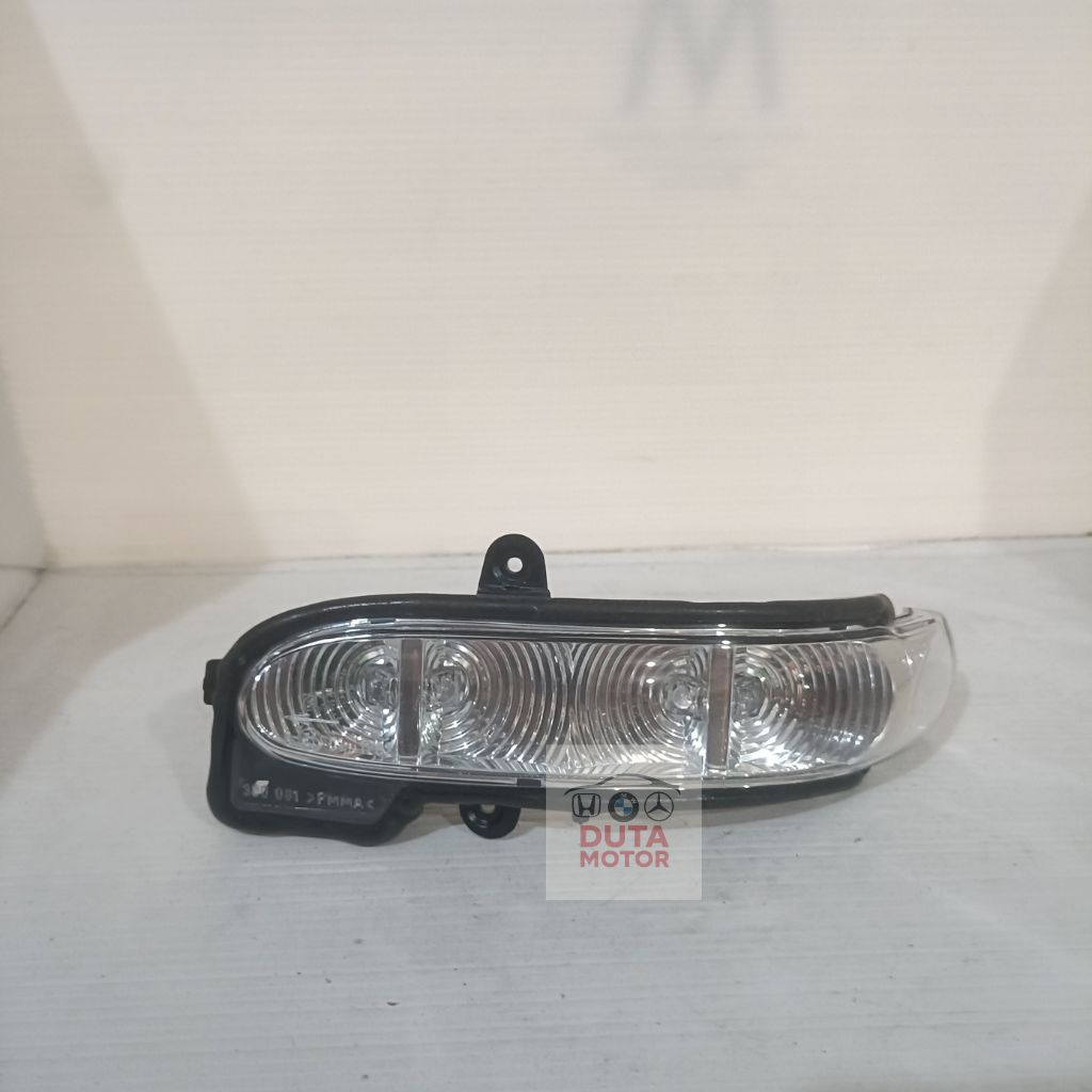 Lampu Spion Kanan Mercy Mercedes Benz C180 / C200