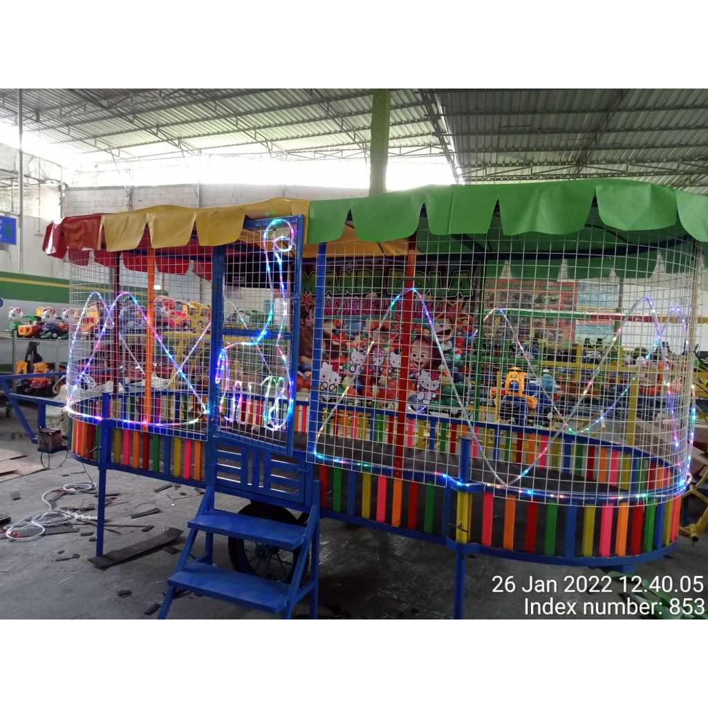 ODONG ODONG KERETA PANGGUNG MANDI BOLA JARI JARI