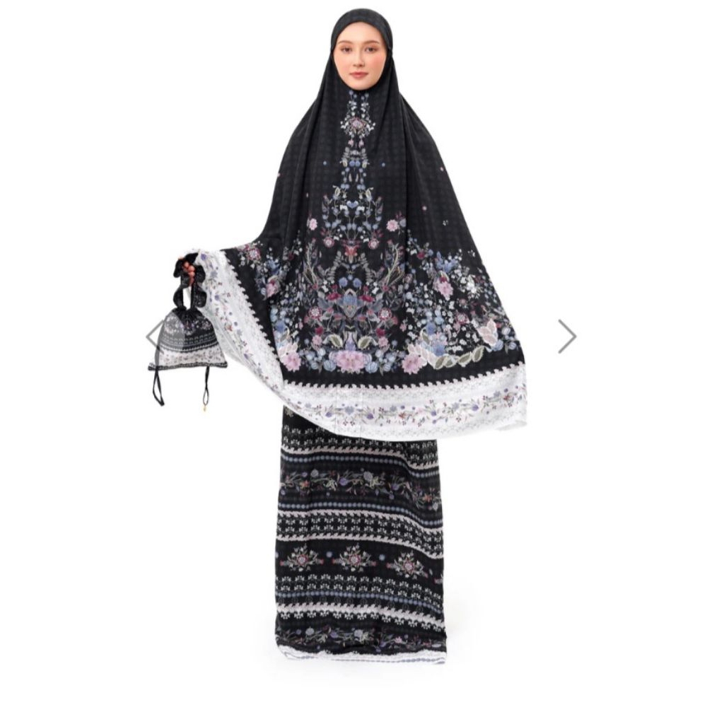 Majestica Prayer Robe by Nada Puspita