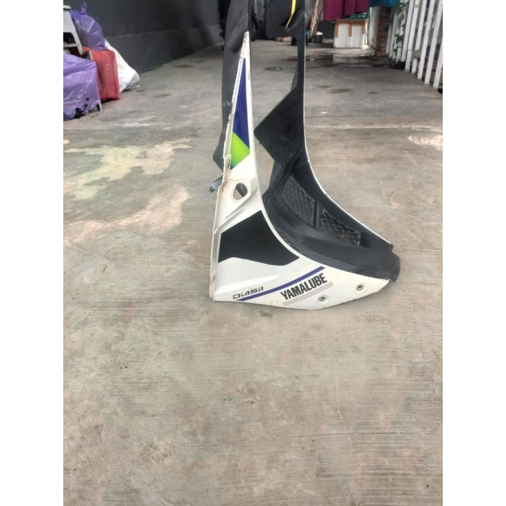 panel inner cover body bawah R15 V1 V2