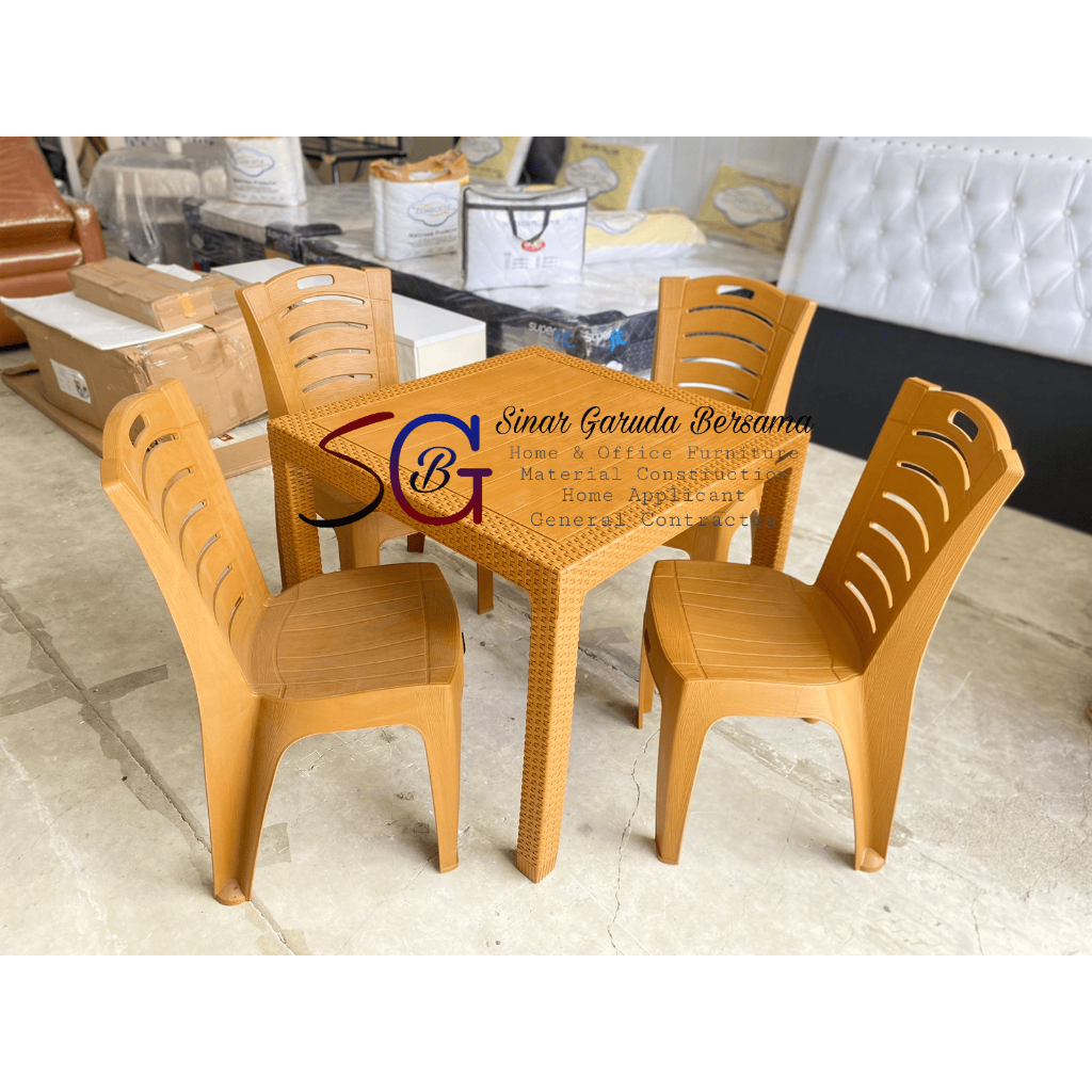 MEJA MAKAN PLASTIK / MEJA KURSI PLASTIK NAPOLLY / SET 1 MEJA 4 KURSI PLASTIK / MEJA MAKAN MINIMALIS 
