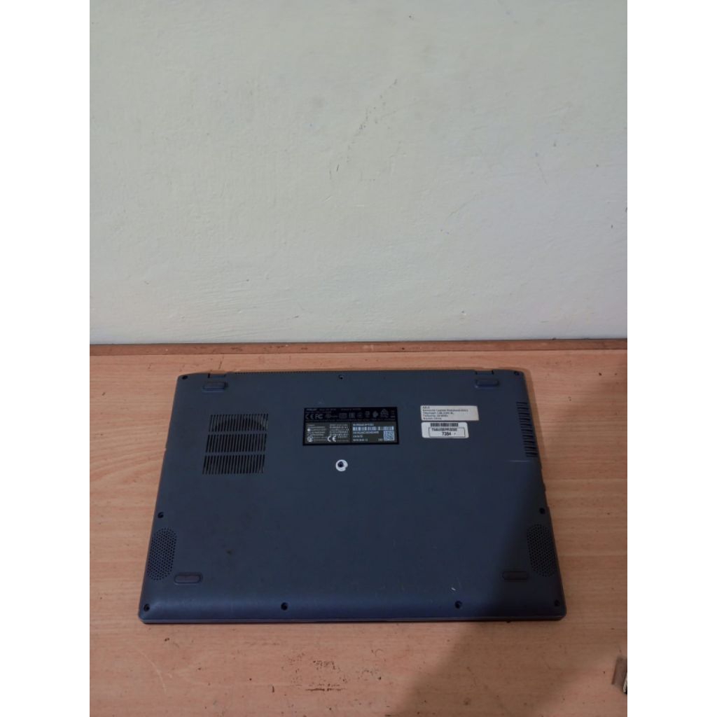 Casing Laptop Asus M415D