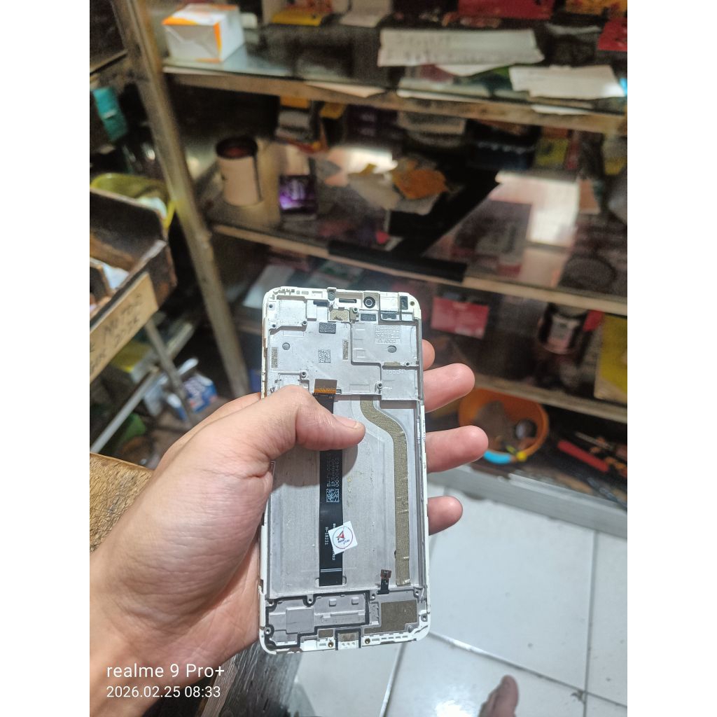 lcd redmi 6a nyala minus