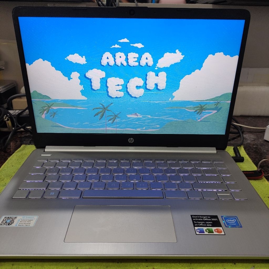 Kode smp260121006Laptop hp 14s-dq0510tu backlight - Processor : Celeron n4120- Ram 4gb / 256gb