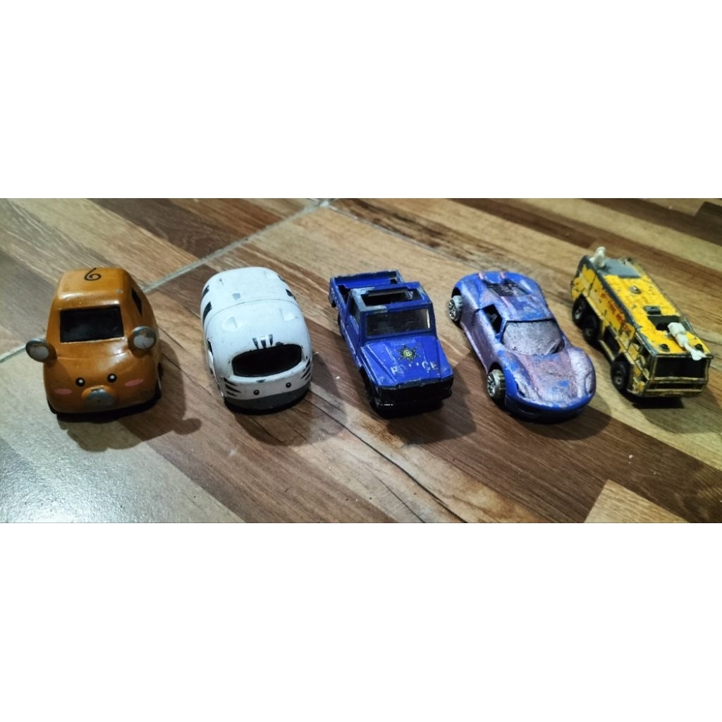 mainan bekas mainan mobil