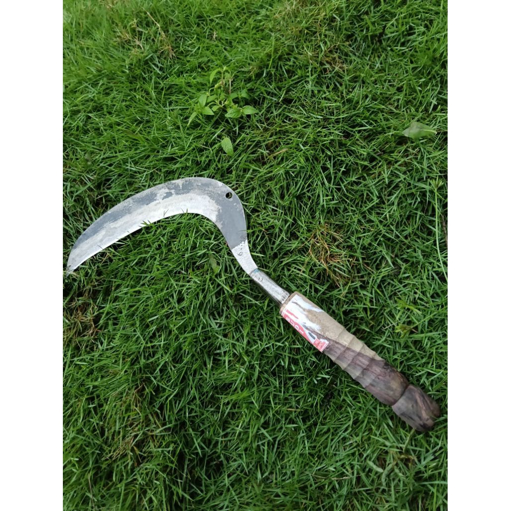 Arit Baja Pir Sepuh Tua Ukuran Kecil