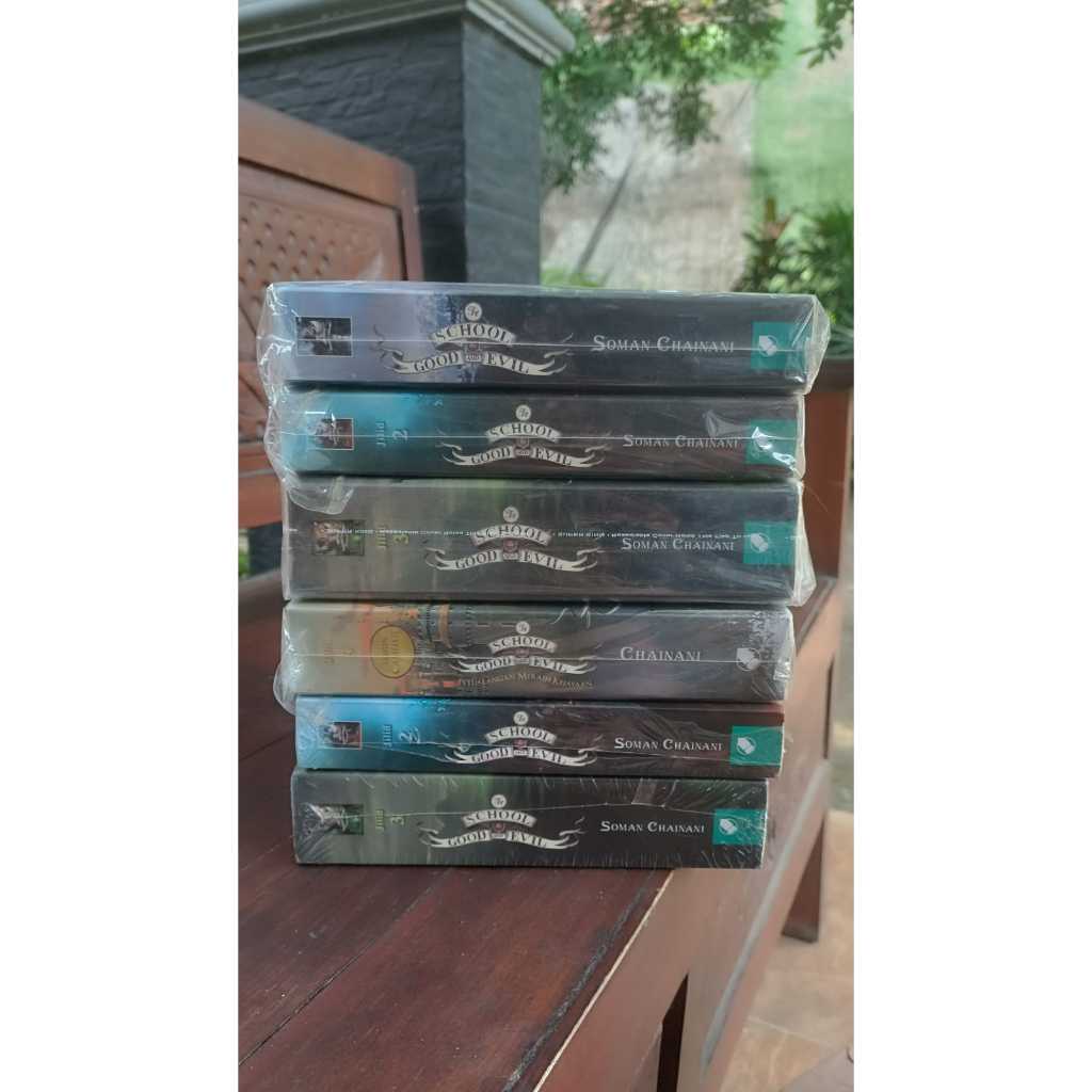 Preloved School for Good and Evil 1, 2, 3, 4 (Bahasa Indonesia)