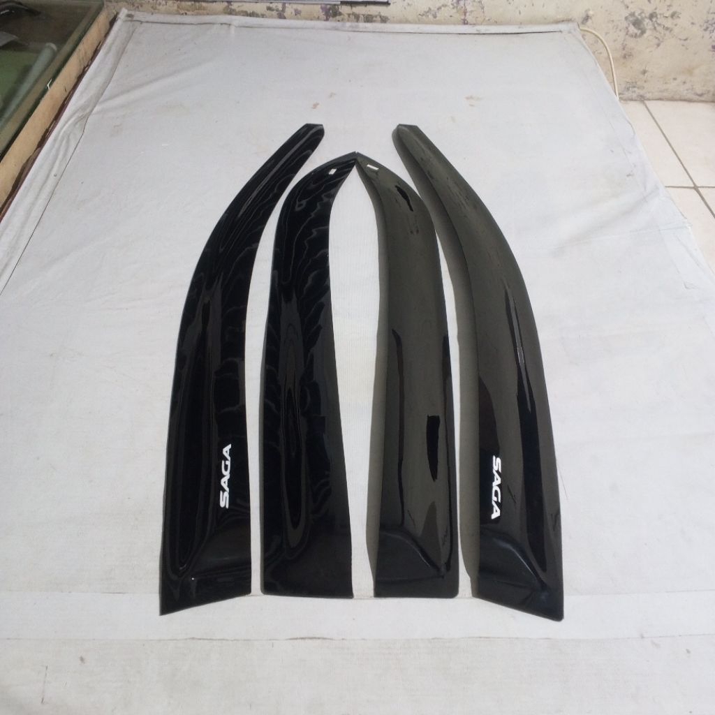 Talang air Proton mobil Saga model slim