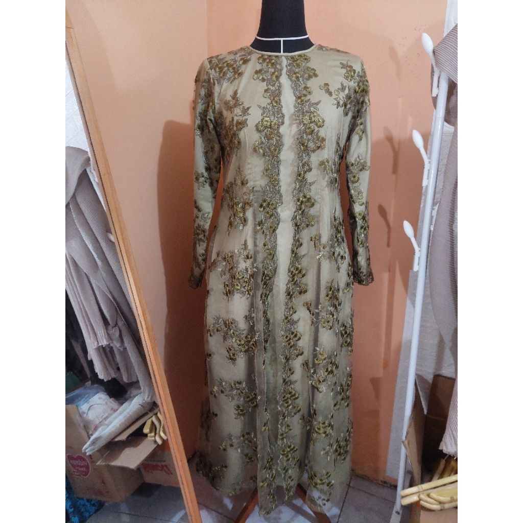 jasa jahit dress/jasa jahit blouse/ jasa jahit custom/jahit online/penjahit online