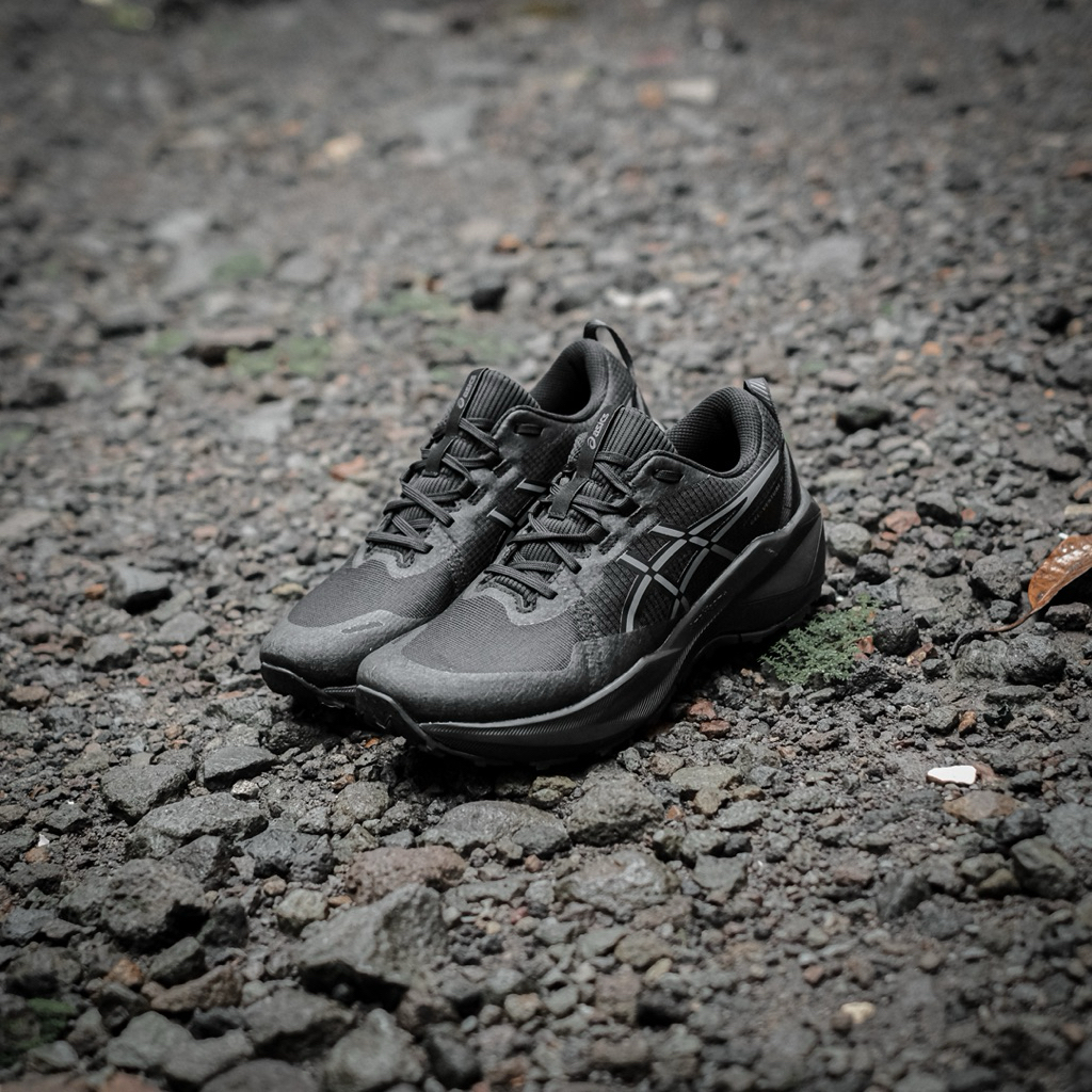 Trail Run Shoes / Sepatu Trail Run G*l Venture 11 Triple Black