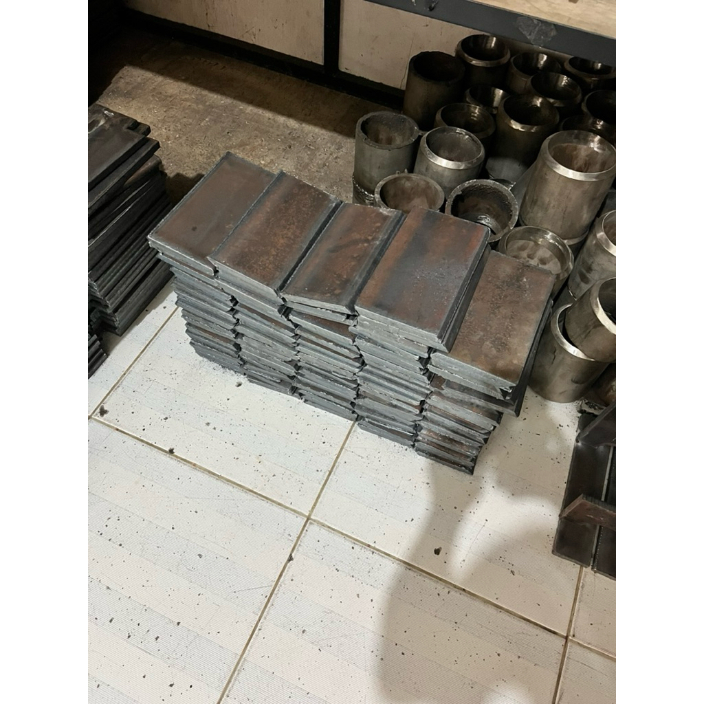 Besi Plat & Pipa (Carbon Steel)
