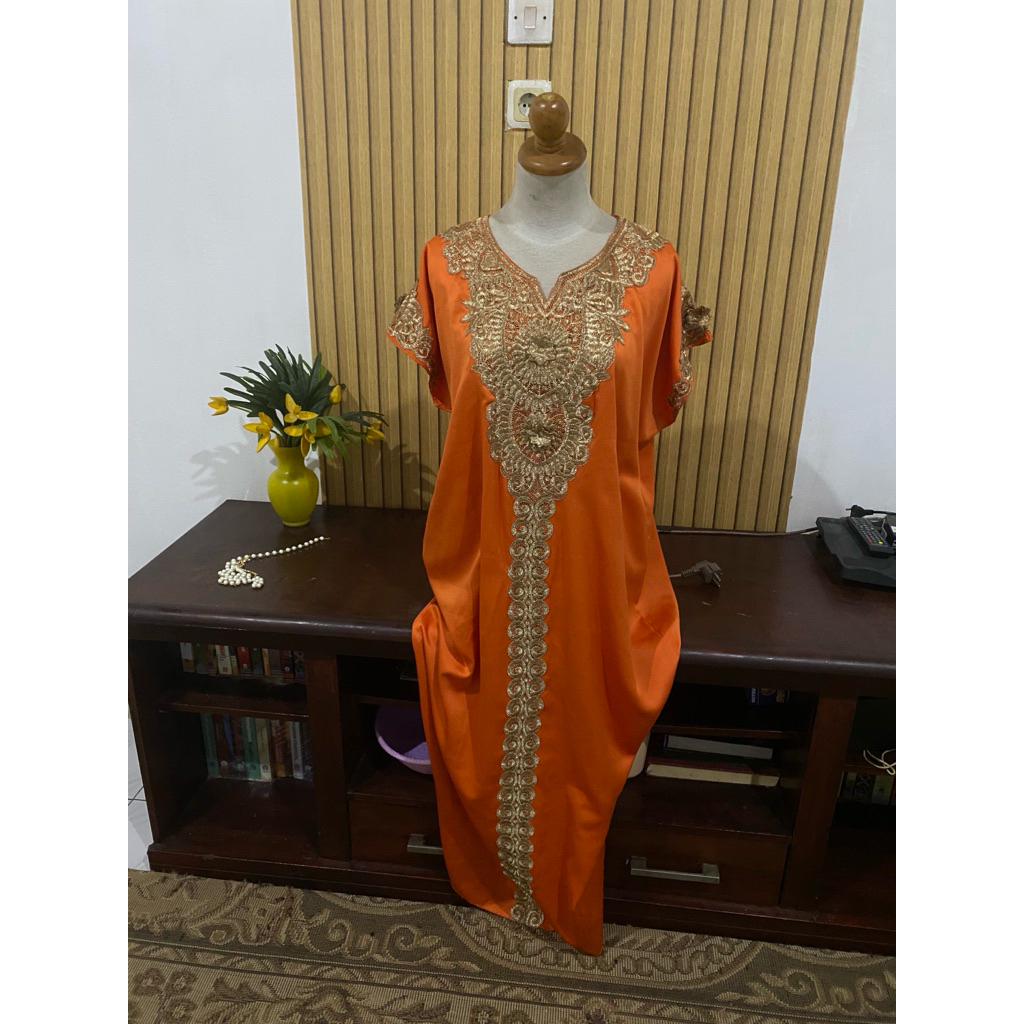 kaftan lengan pendek