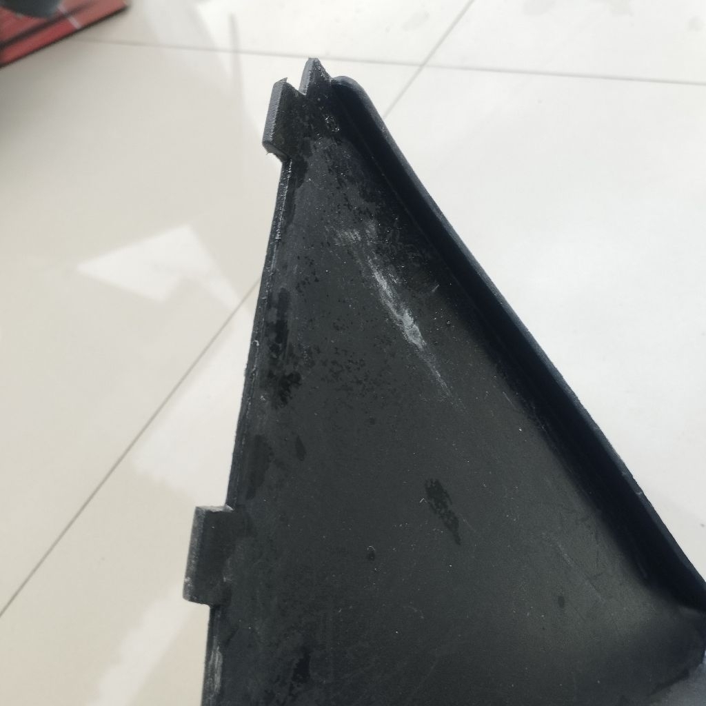 Cover tengah cover tangki Suzuki crystal original