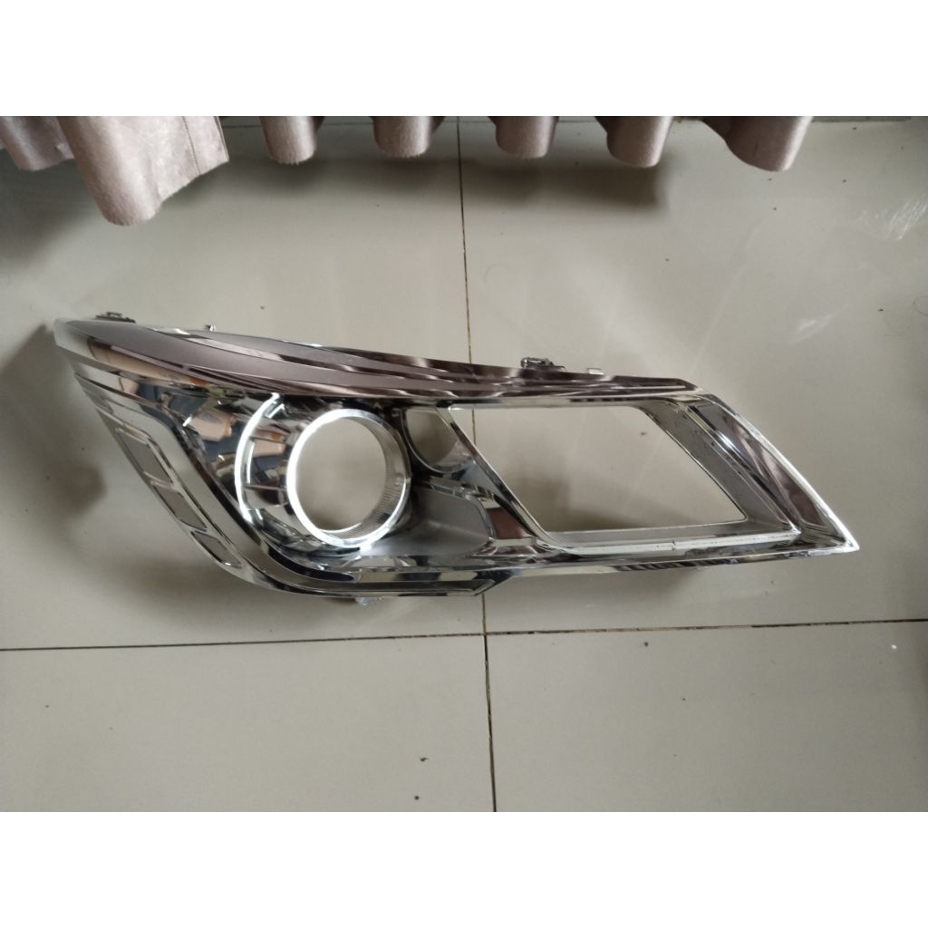 frame alis dalam lanpu depan wuling cortez bagian kanan original COPOTAN