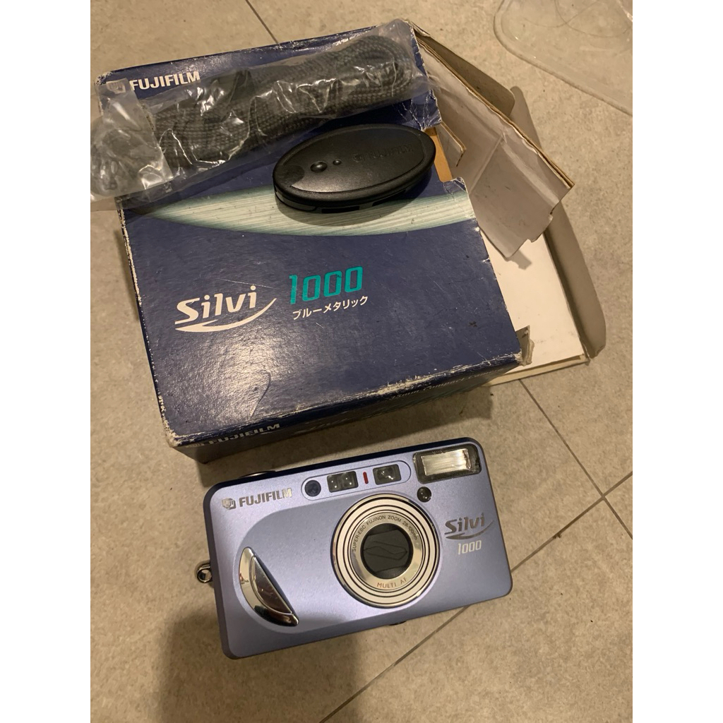 Kamera Analog Fujifilm Silvi 1000