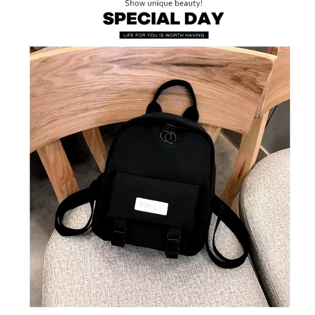 Tas Ransel Wanita D300 Kanvas dengan Desain Smile Korea