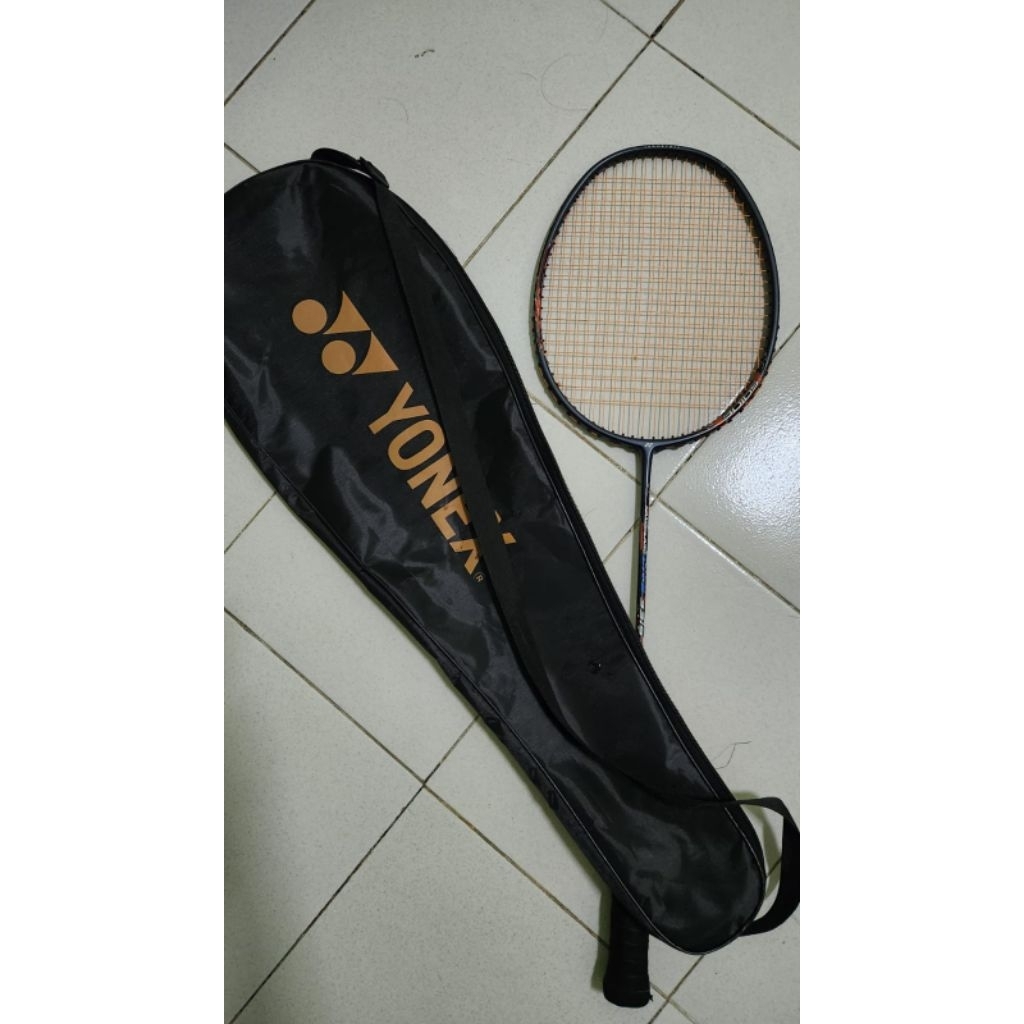 raket Yonex second
