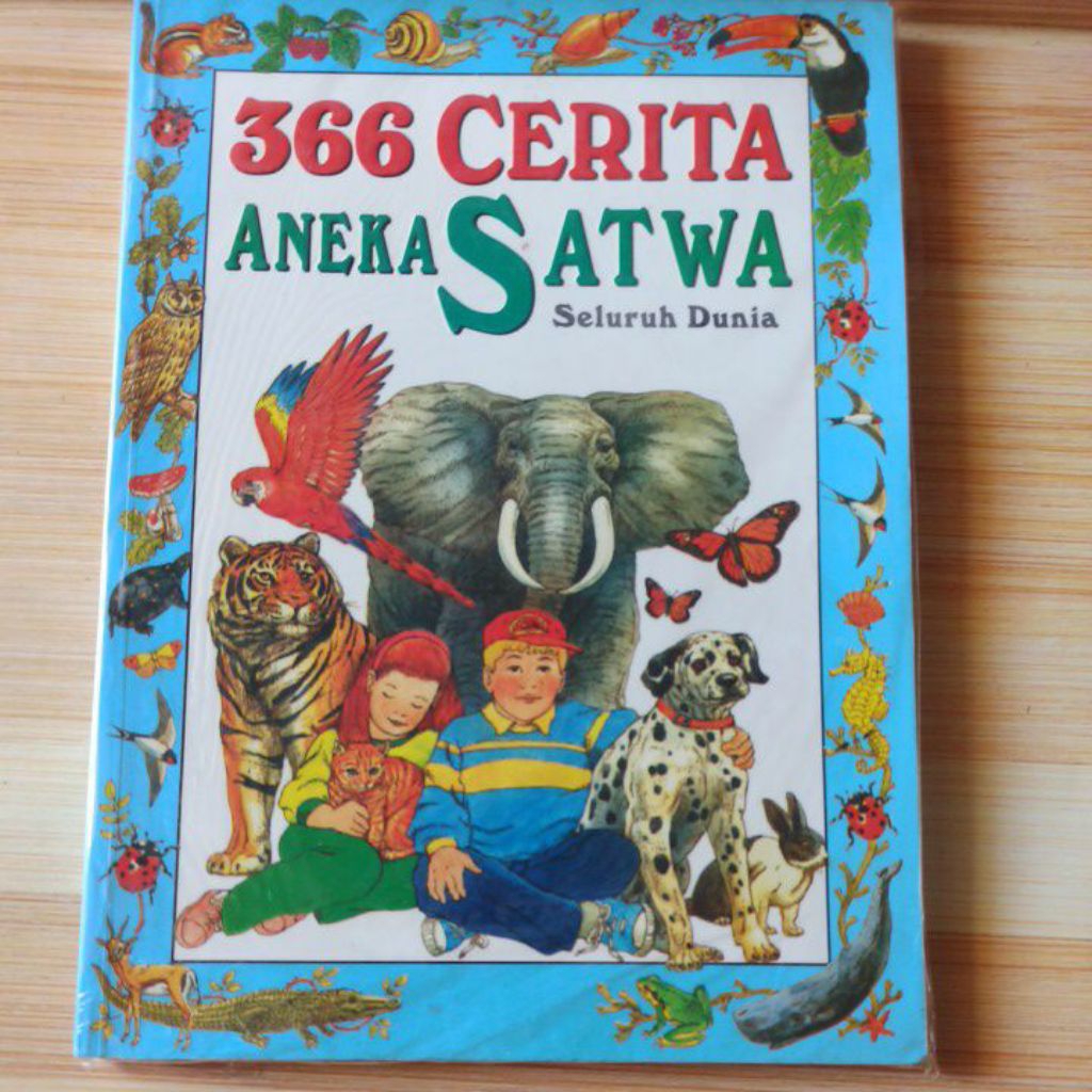 366 Cerita Aneka Satwa Seluruh Dunia