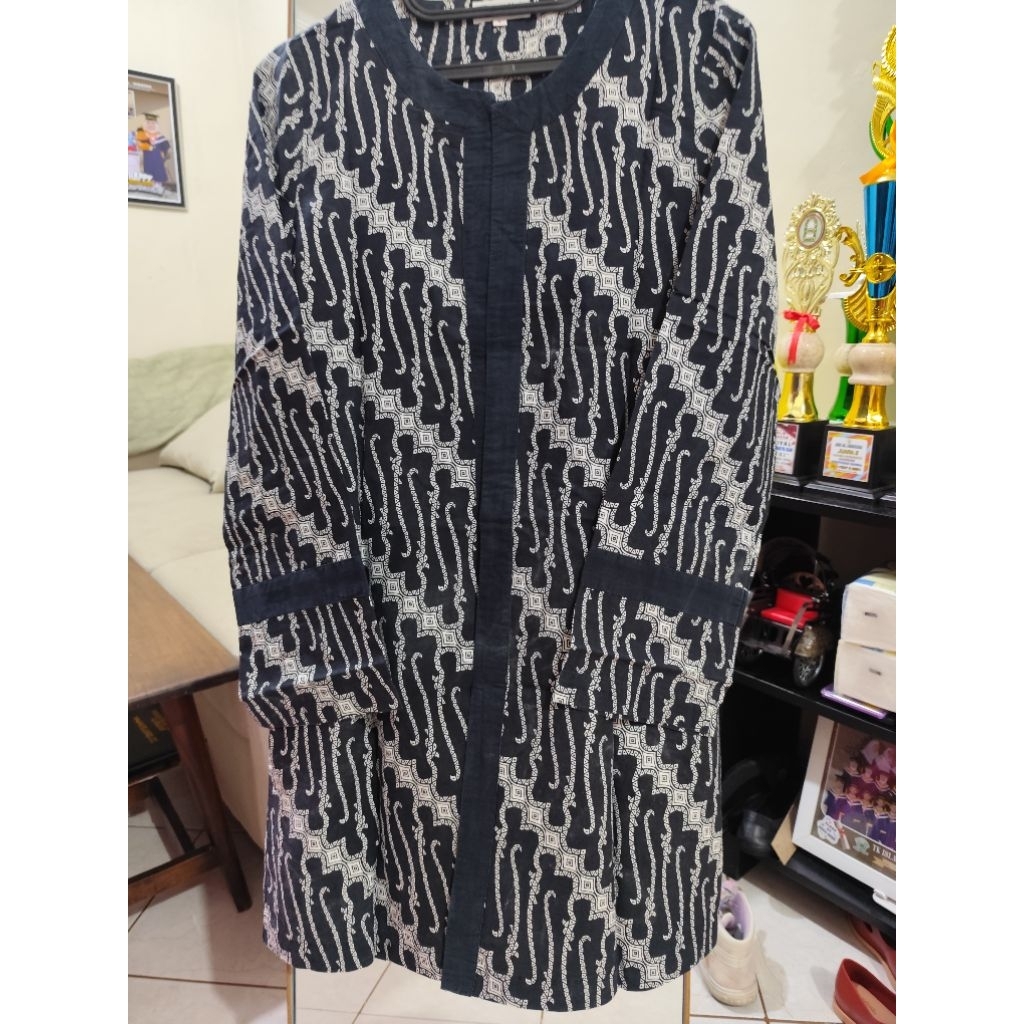 Outer batik by batik keris