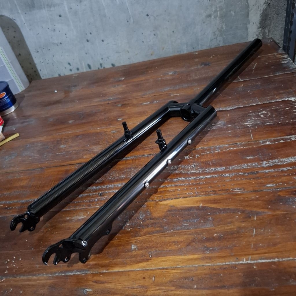 Edsen Segmented Fork 1" (Size Standar), Combo version (vbrake+Disc) Hitam