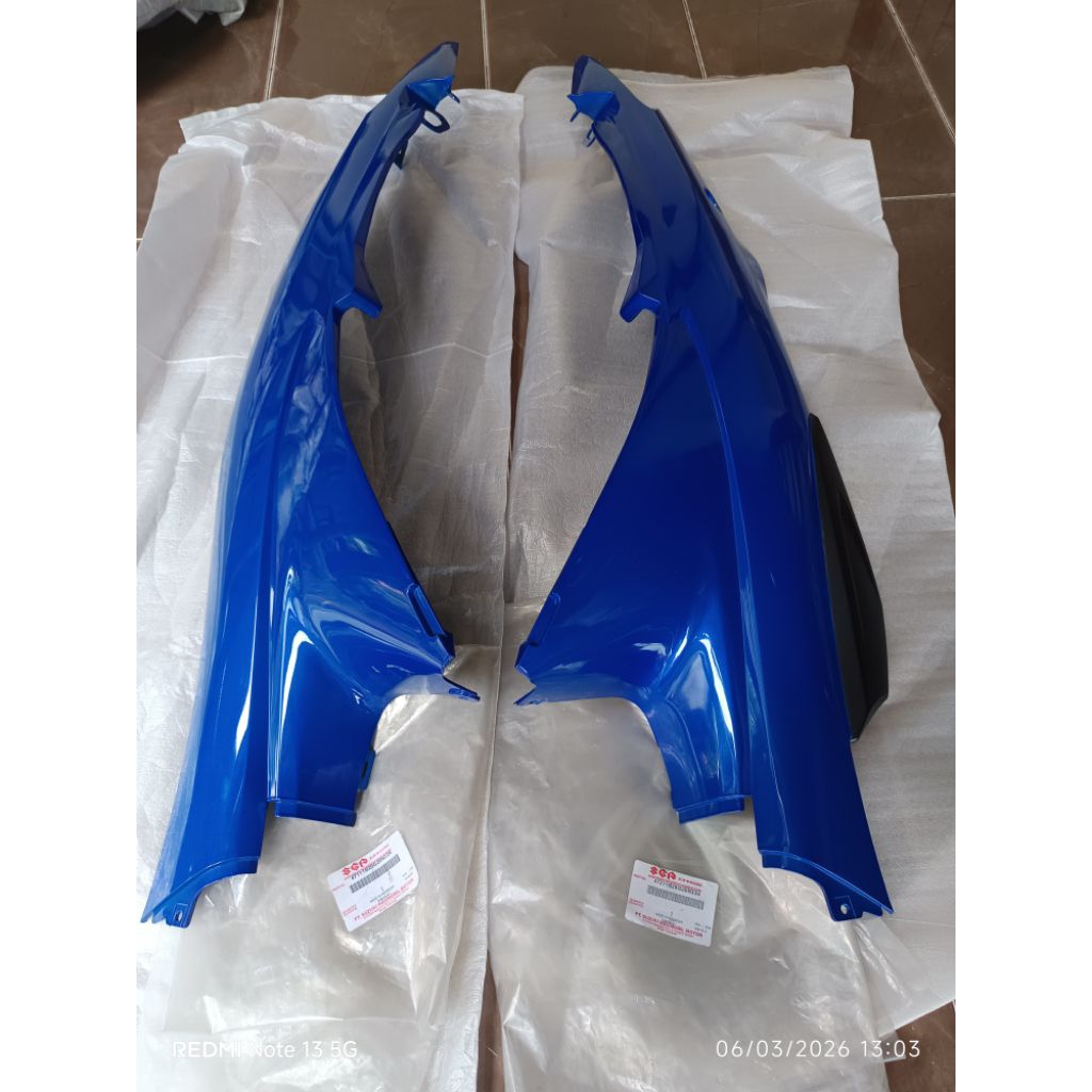 cover body belakang kiri kanan suzuki shogun 125R biru original sgp