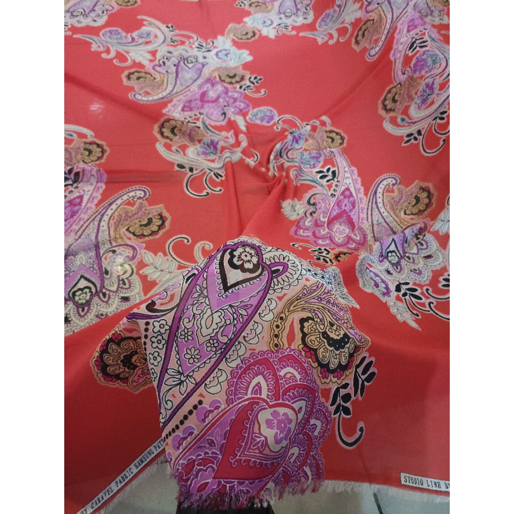 BAHAN KAIN CERUTY BABYDOLL MOTIF BUNGA BESAR LQB