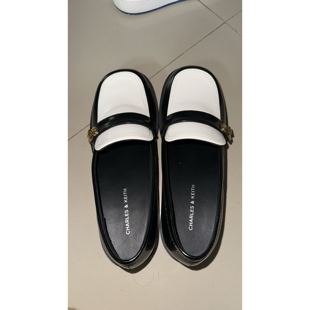 sepatu loafers CnK ORIGINAL STORE, SZ 36-37 INSHOLE 23cm MURAH BUKAN BRRTI TIDAK ORI HANYA KRNA BELI