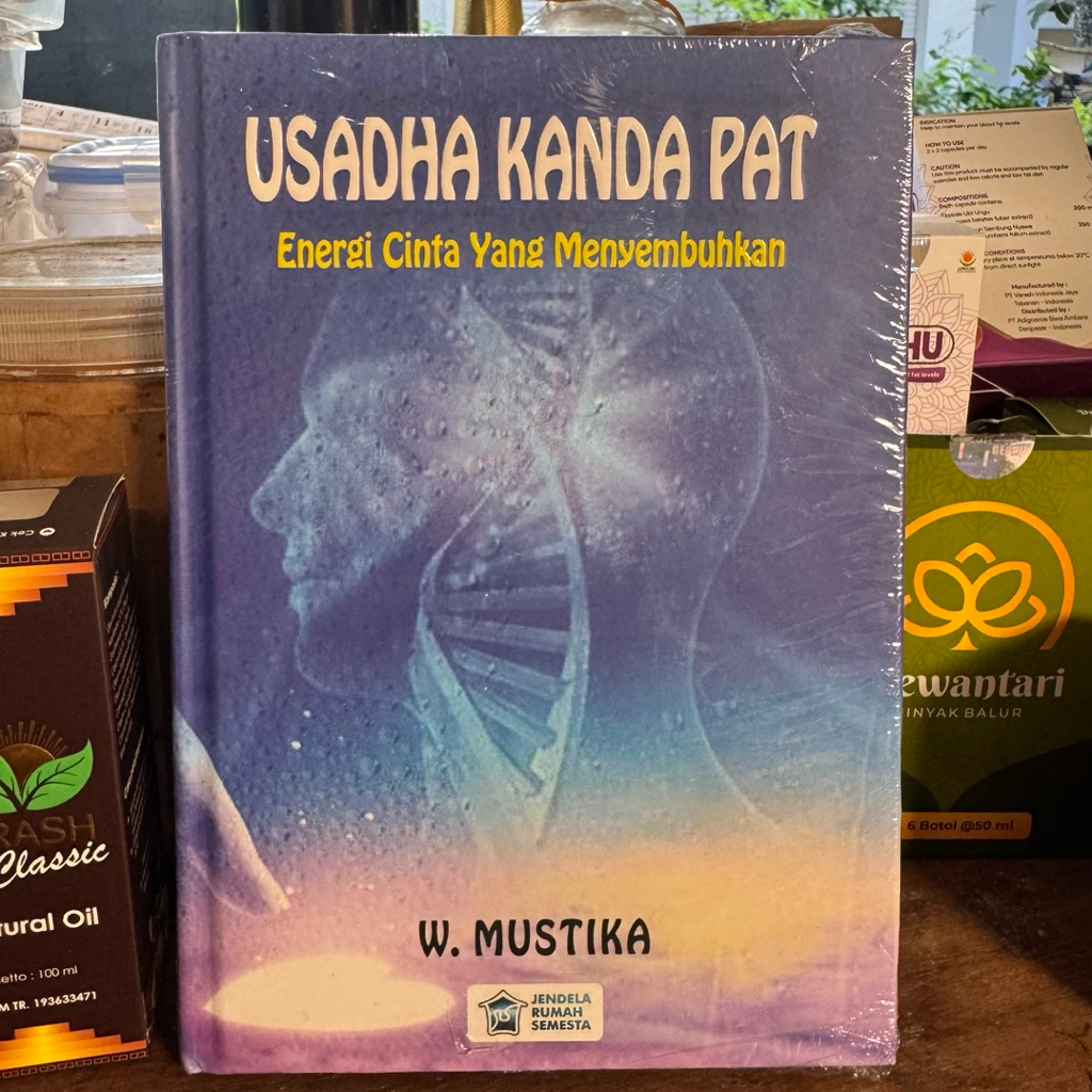 BUKU USADA KANDA PAT karya dr. i wayan mustika