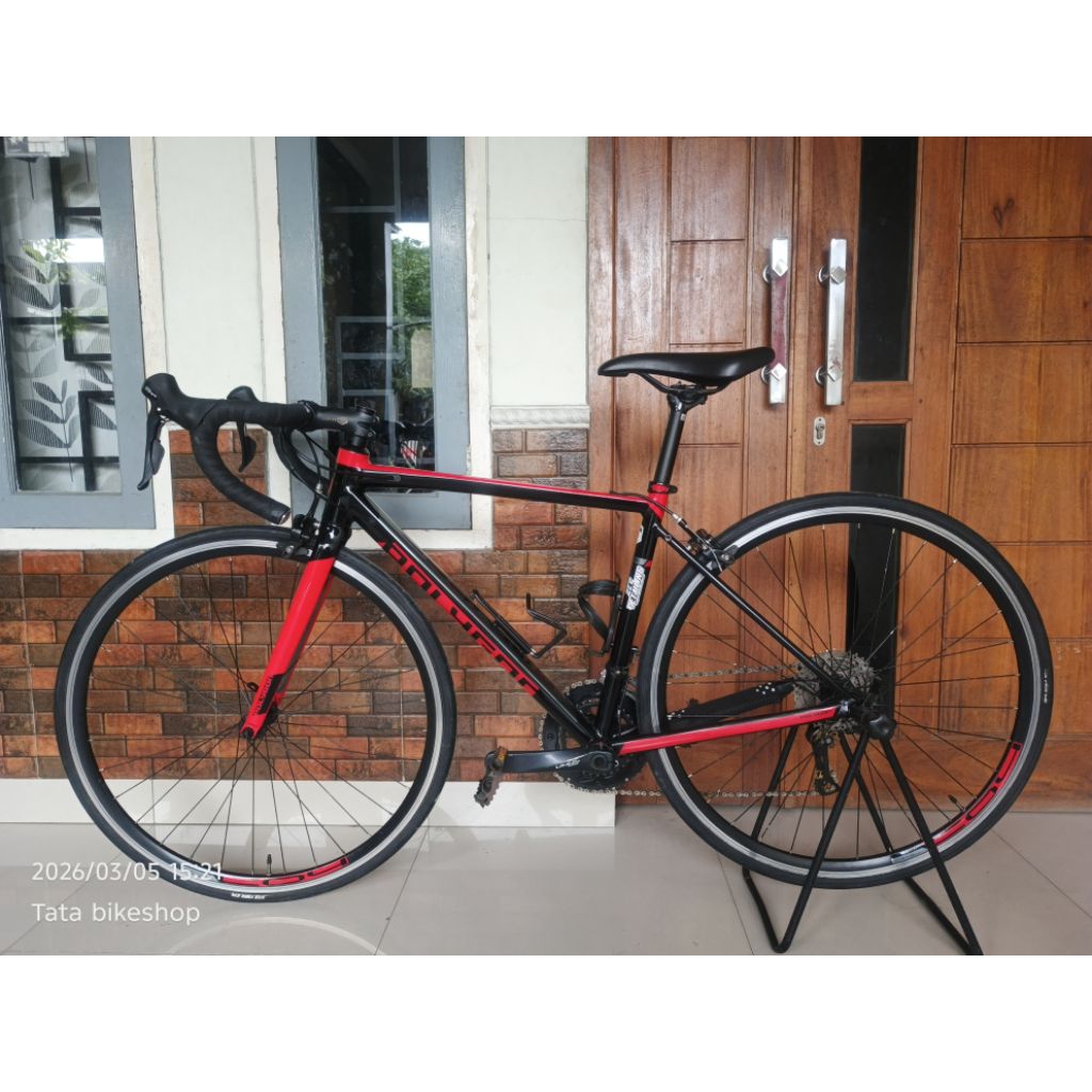 Sepeda Roadbike Polygon strattos S3 2019 scond