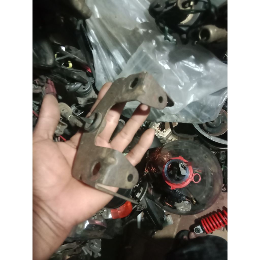 breket rxz rzr pangkon lampu stop rxz rzr ori