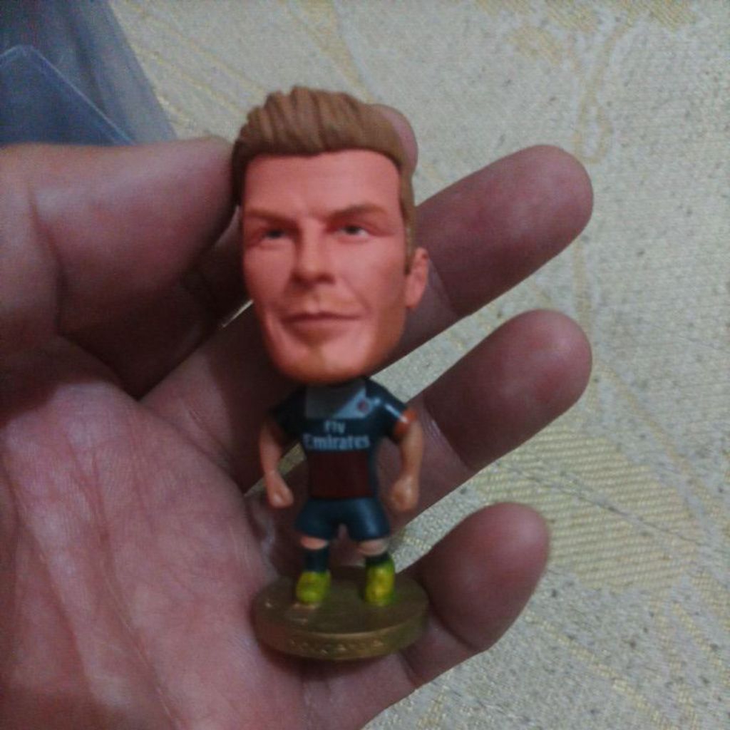 Action figure David Beckham PSG Soccerwe