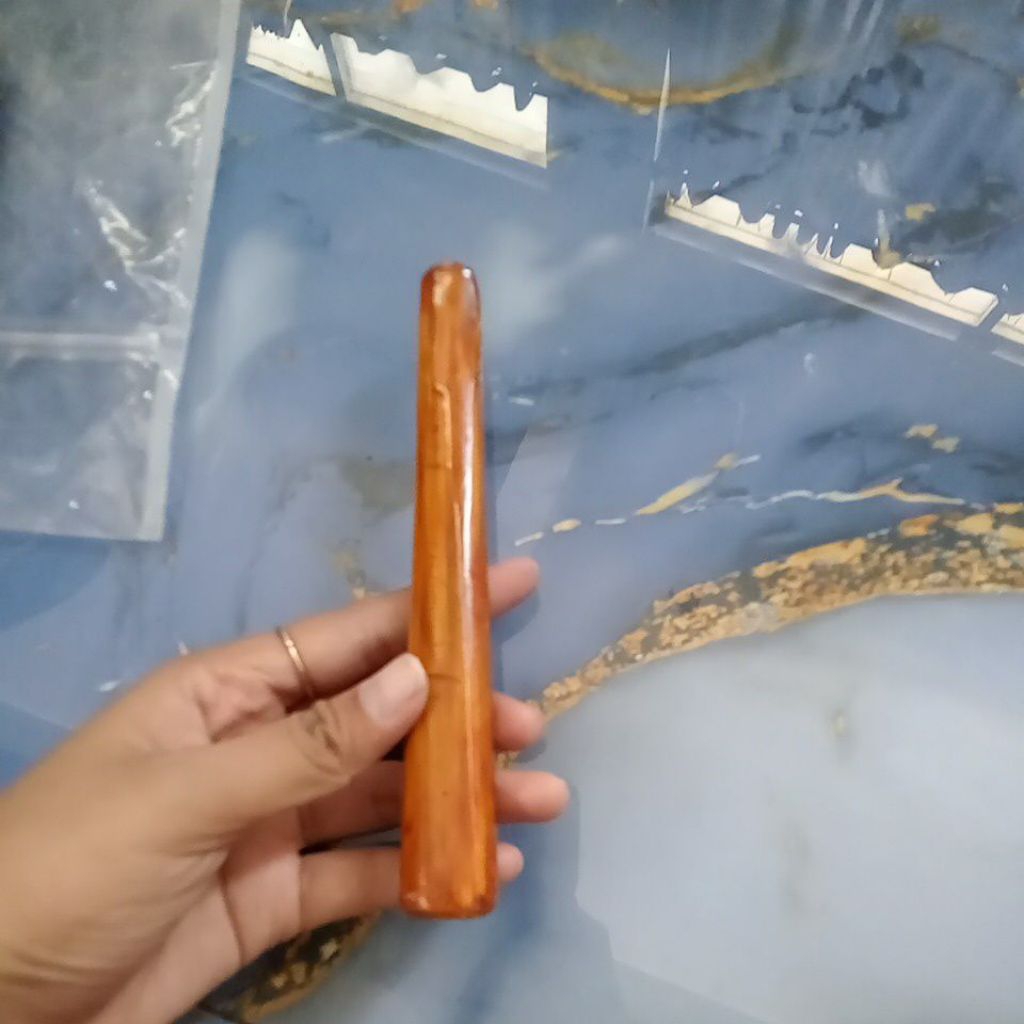 once pipa tulang paus