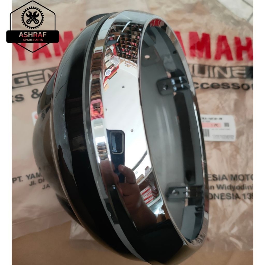 Batok Lampu depan Bulat set ( 2 Bagian ) Yamaha RX King RX K RX-King Scorpio Original Yamaha Genuine
