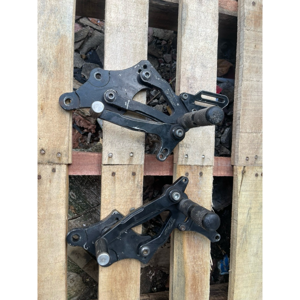 foot step UB bpro r25