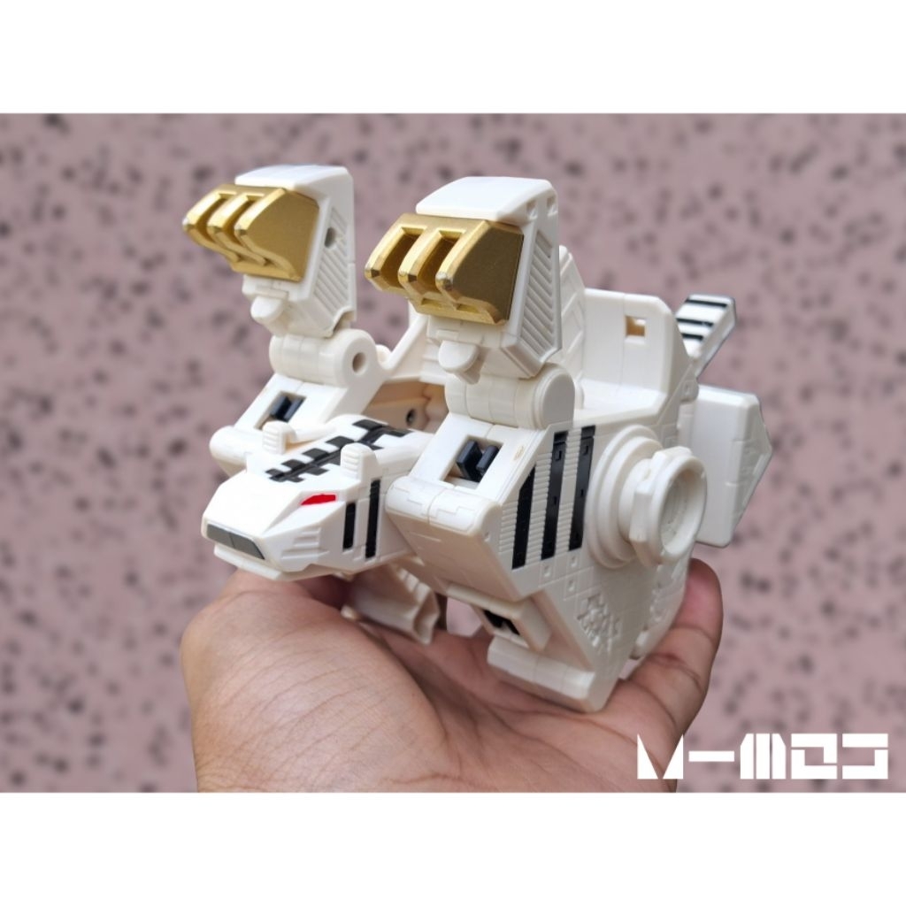 DX CUBE TIGER NO 5 ZYUOHGER ZORD