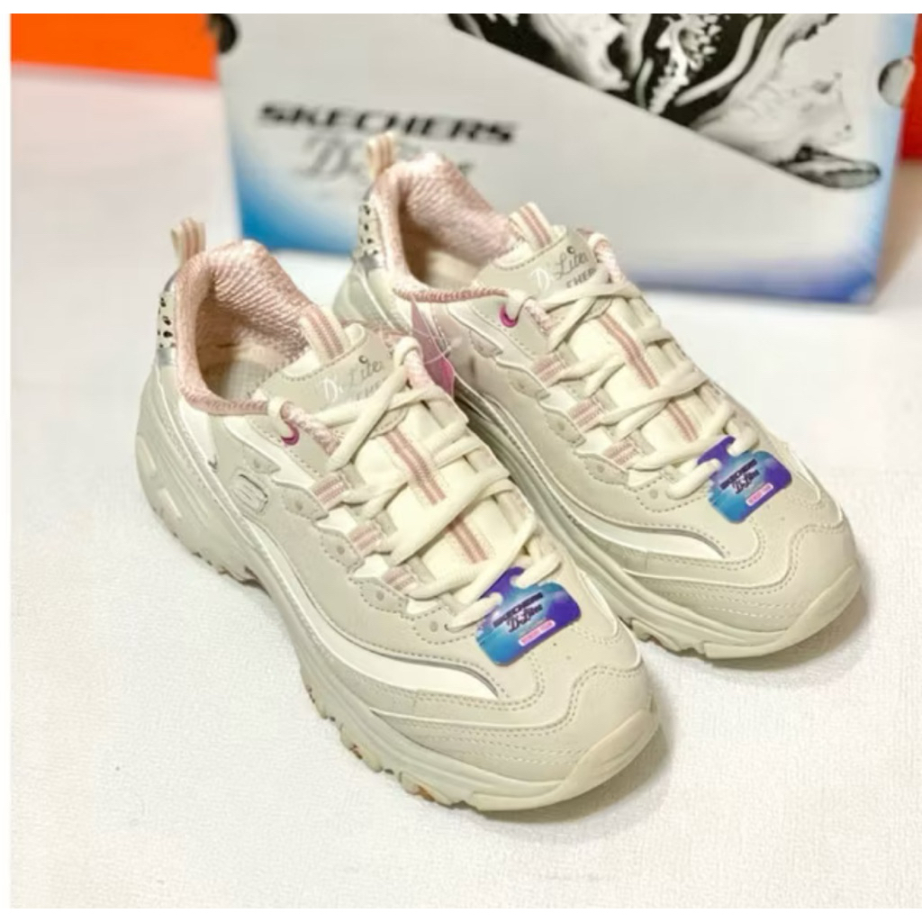 Preloved Sepatu Skechers D'Lites Wilcadts Pink Cream Original