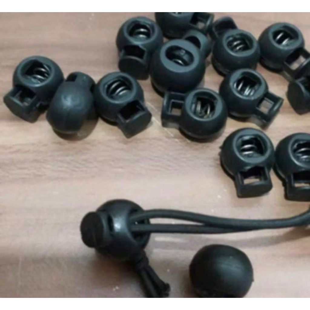 STOPER TALI SEPATU KARET WARNA HITAM