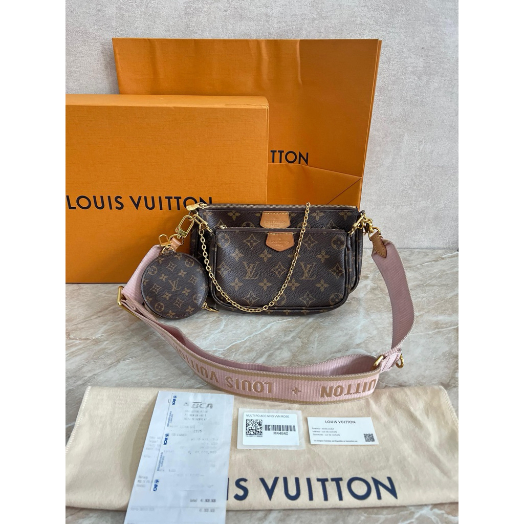 VGC LV multipochette monogram pink 2023