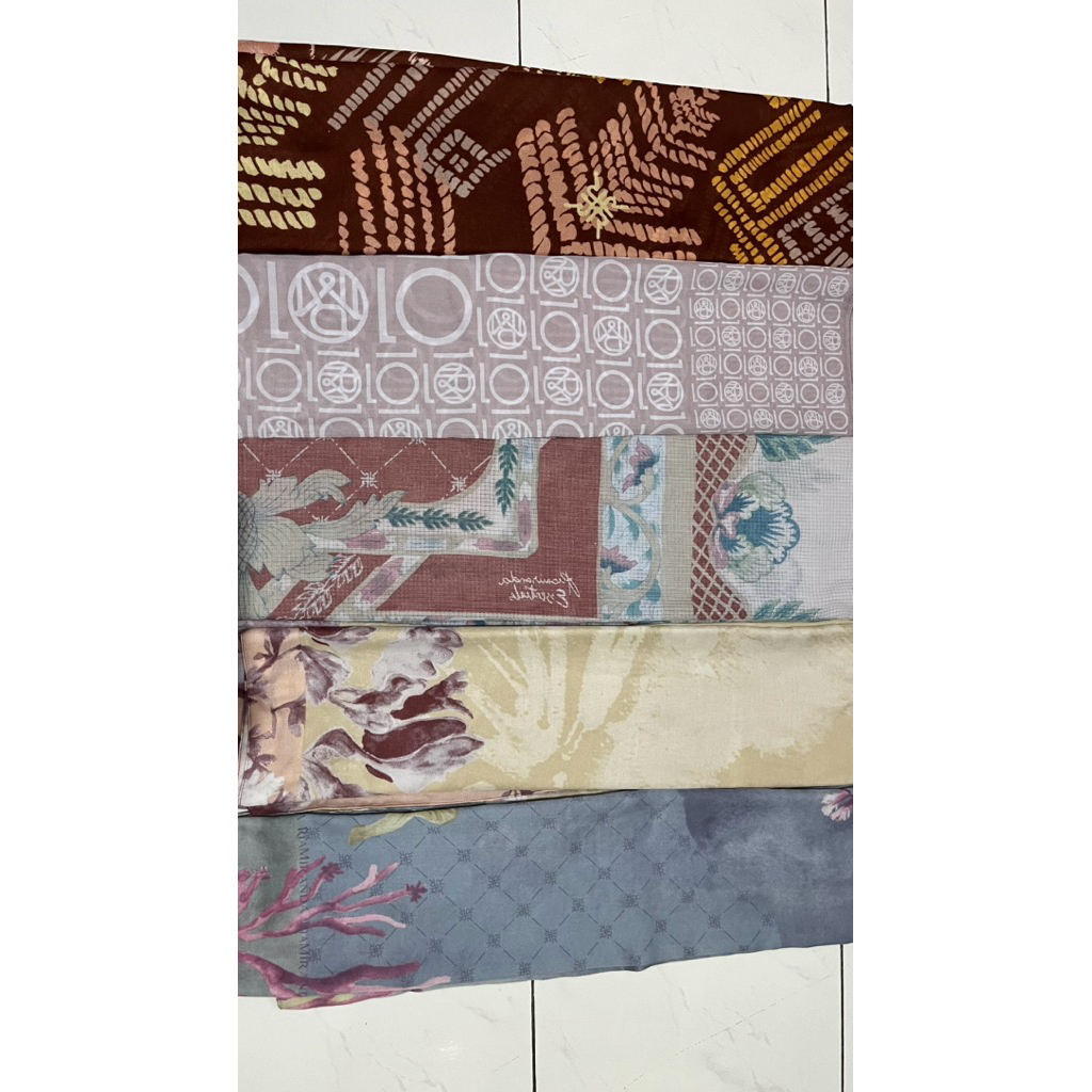 Ria Miranda Scarf