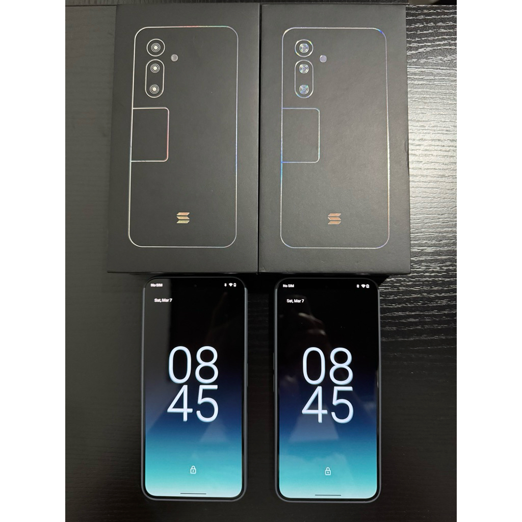 Solana Seeker 5G Second Fullset dengan Seedcode Token Genesis