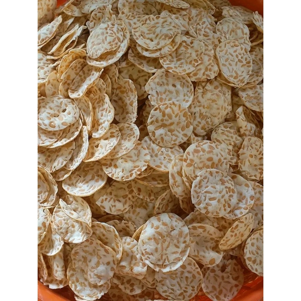 keripik tempe sagu crispy siap saji.