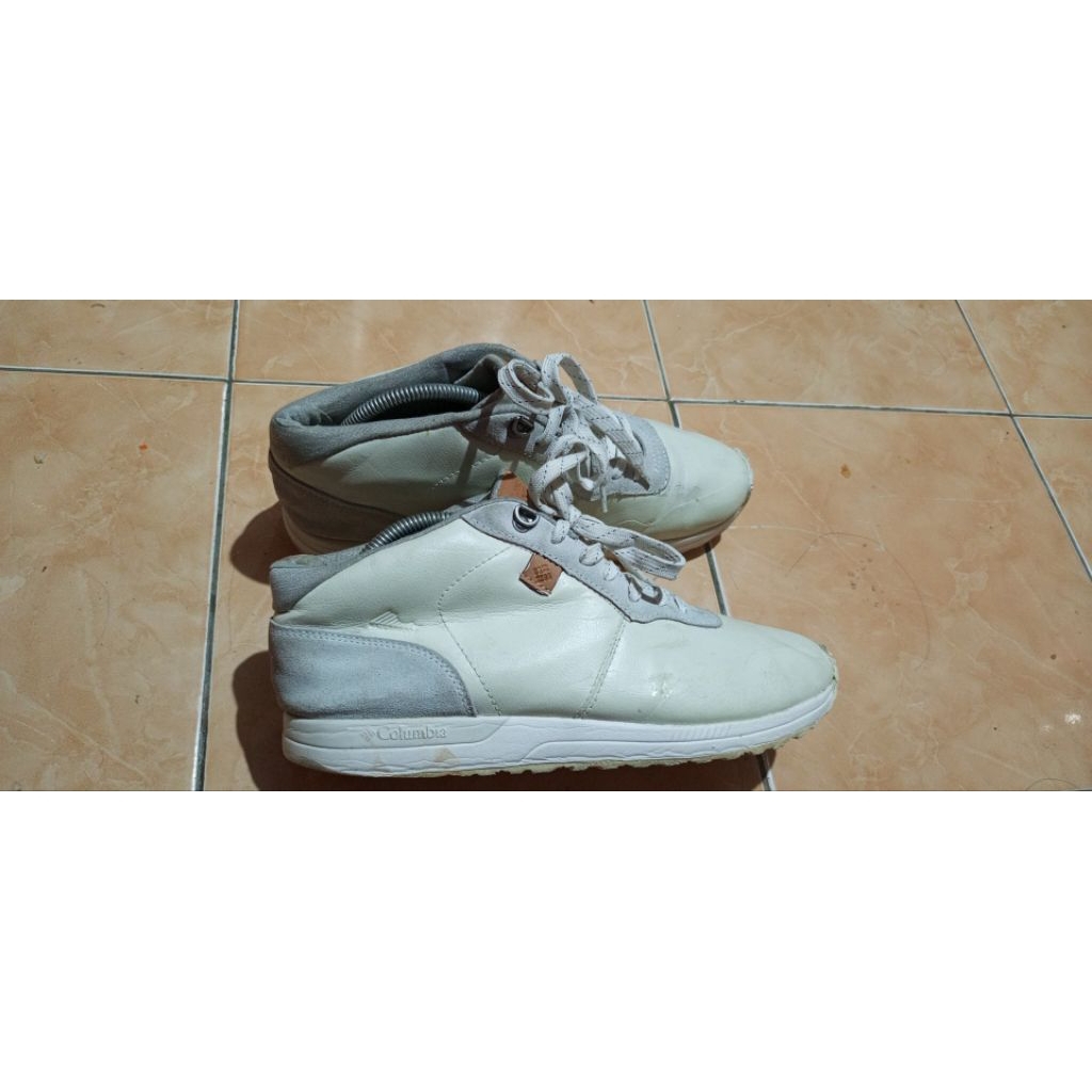 sepatu Columbia size 42 second