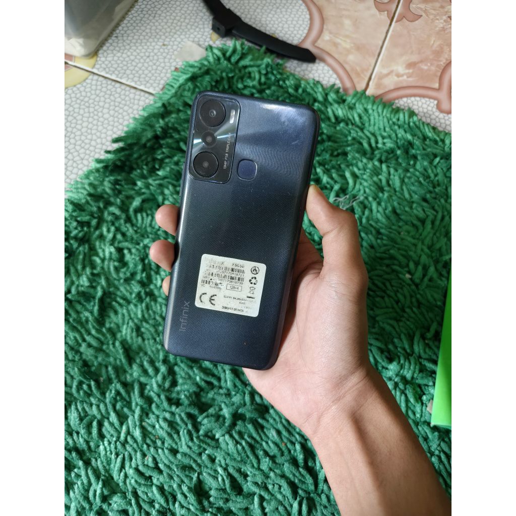 Infinix hot 20i 4/128 second resmi