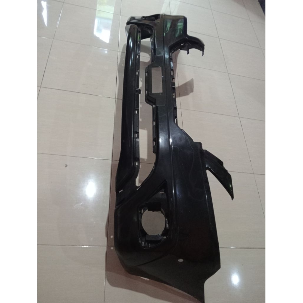bemper bumper depan Innova barong th 2013-2015 asli kondisi second