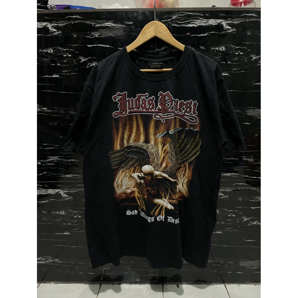 Kaos both Judas priest